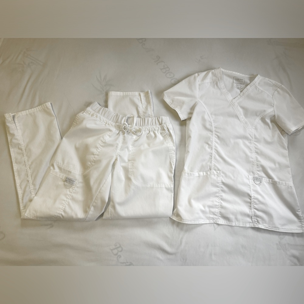 Cherokee scrub set - size xs - pants are petite